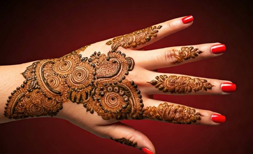 Trending Arabic Instagram Royal Front Hand Mehndi Designs