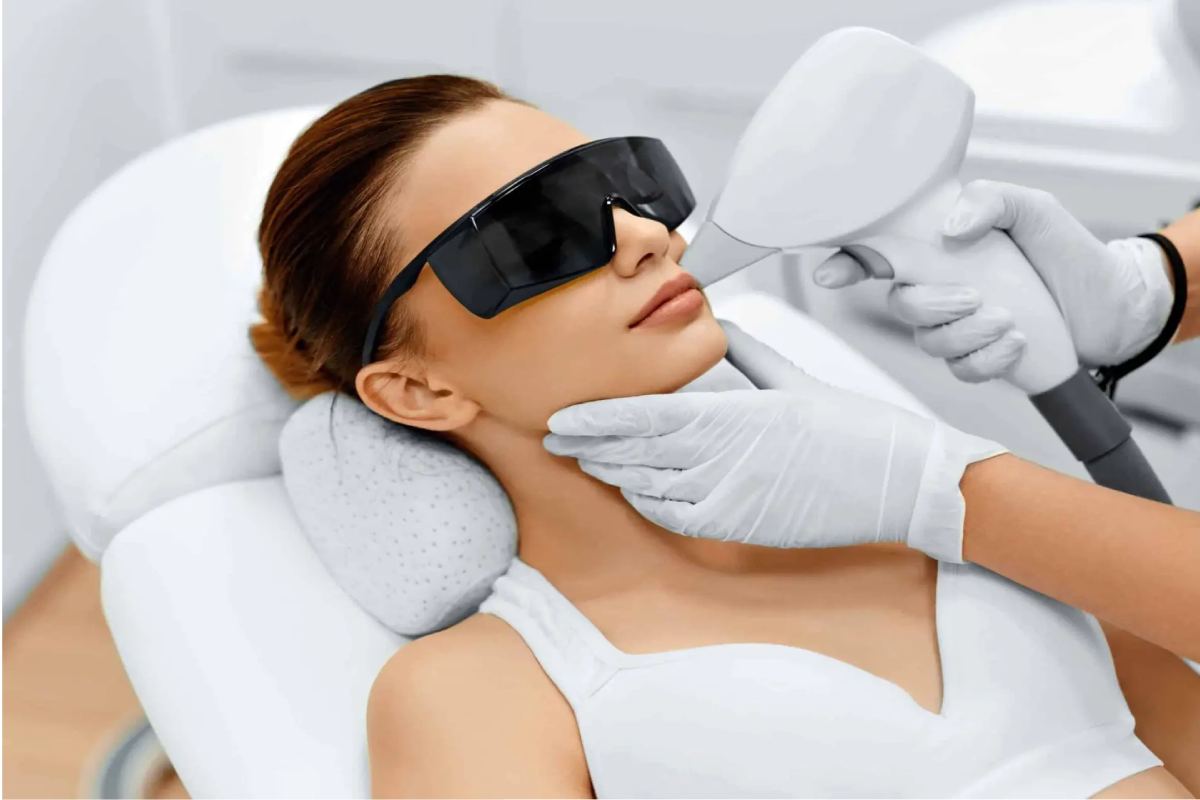 Best Time of Year to Start Laser Hair Removal in Montreal